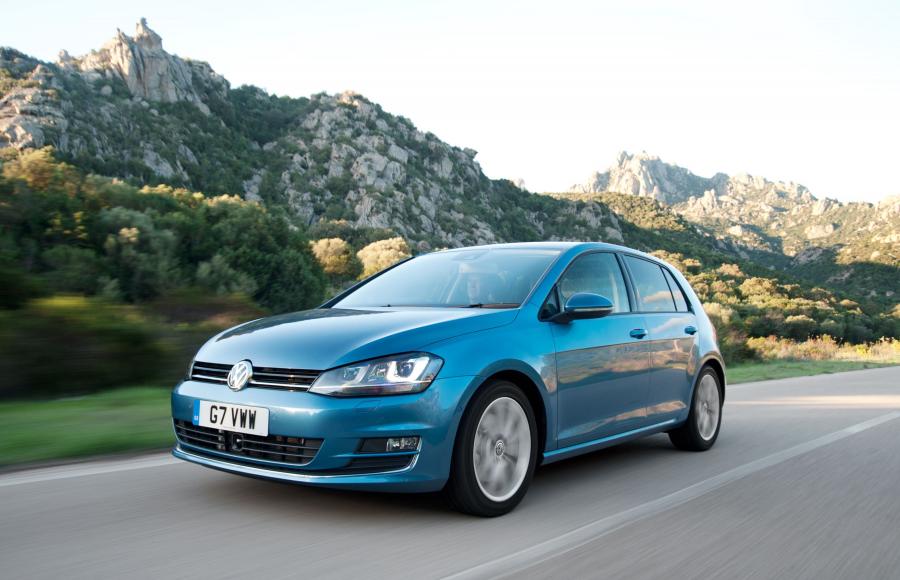  Volkswagen Golf TDi BlueMotion 2012 года  (UK) (фото 26 из 52)